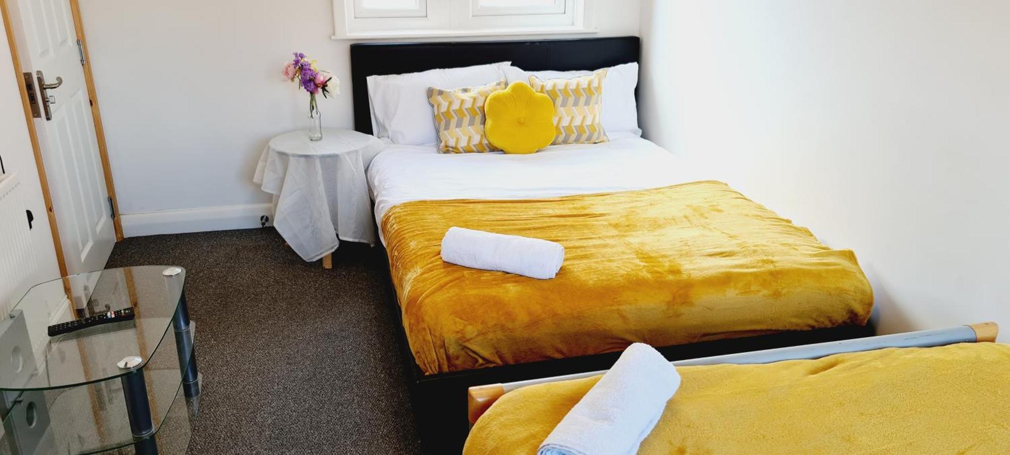 Browning House Bedrooms I Long Or Short Stay I Special Rate Available Derby Bagian luar foto
